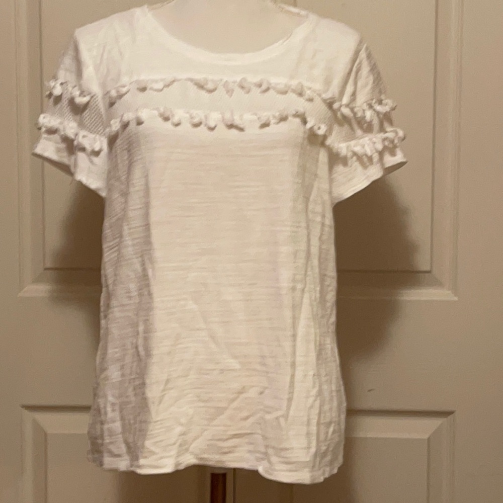 VINCE CAMUTO WHITE TASSEL BLOUSE​​